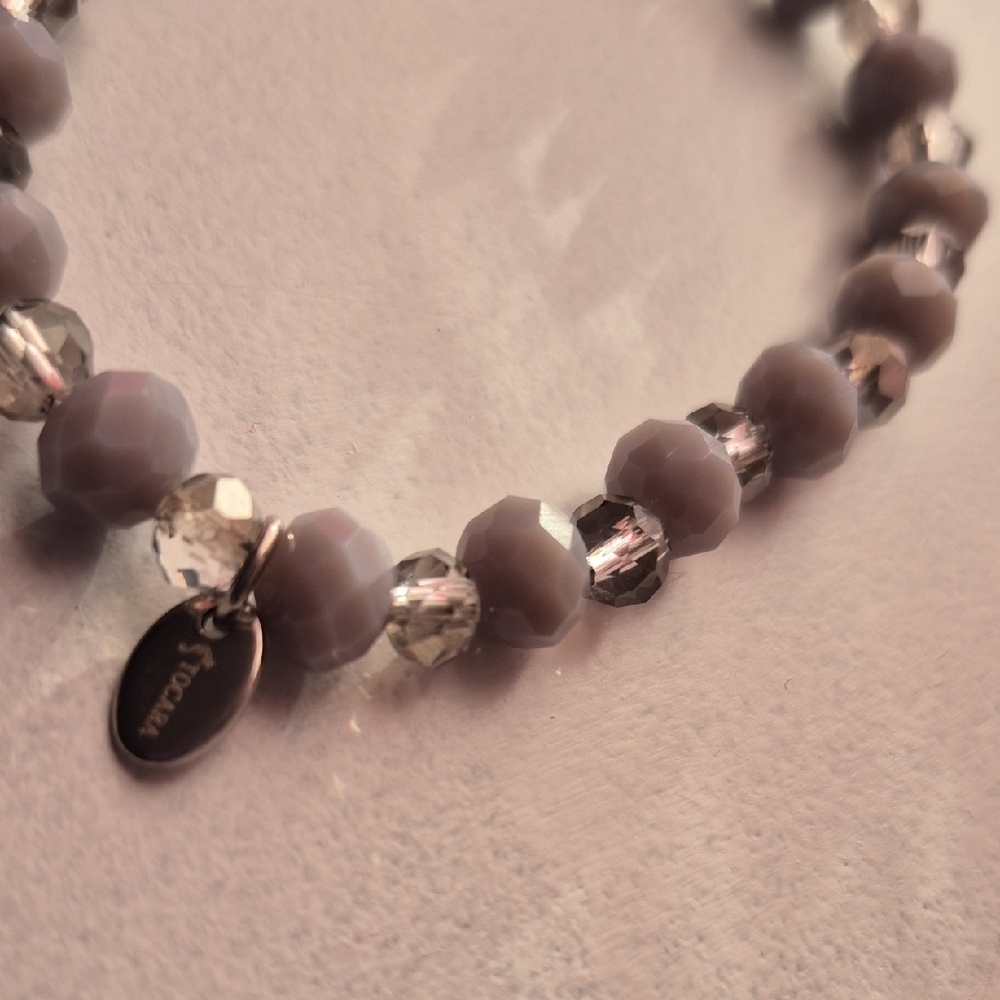Tocara Beaded Bracelet in Clear And Gray Beads (J19) - Picture 3 of 3